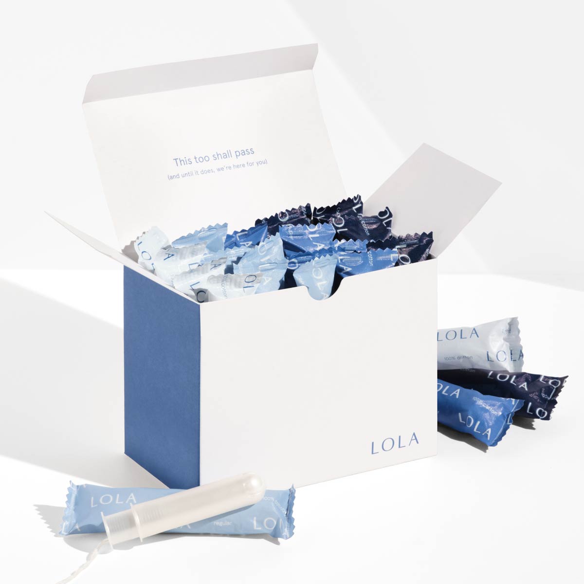 Compact Plastic Applicator Tampons